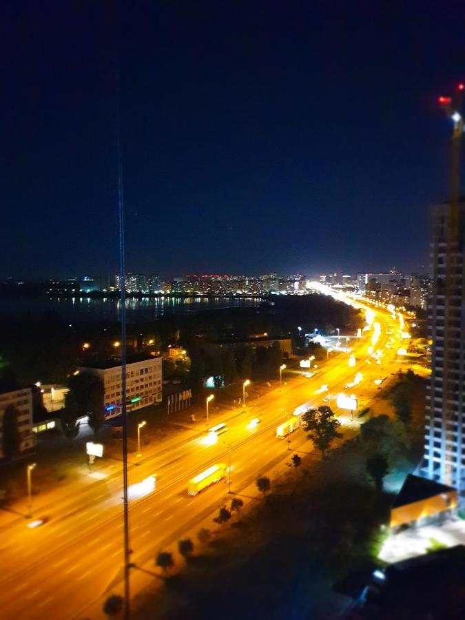 Олімпік Парк, 5Хв Від М Бориспільська, Завжди Є Світло, Генератор В Будинку! Kiev Bagian luar foto